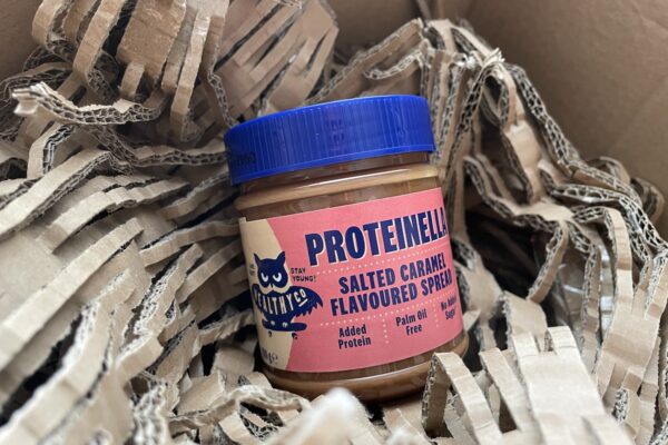 Recenze Proteinella slaný karamel Healthyco a naše zkušenost