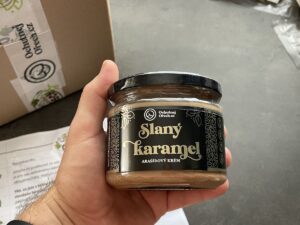 Arašídové máslo slaný karamel. Jak chutná a kde koupit?