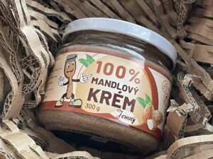 Recenze Ochutnej ořech Mandlové máslo jemné 100% a naše zkušenost