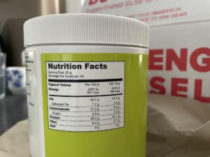 Nutriční hodnoty - kolik má arašídové máslo bílkovin a tuku?
